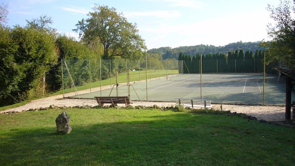 Le Chatenet 1689 Brantôme Buitenkant foto